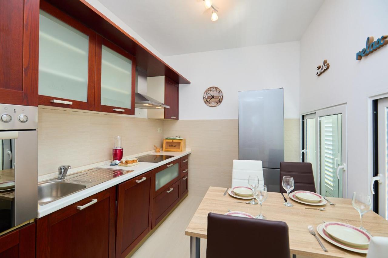 Apartman Ani Mlini Exterior foto